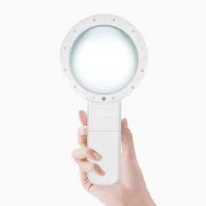 loupe-de-lecture-malvoyant-lumineuse-x30