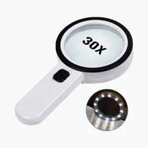 loupe de lecture malvoyant lumineuse x30 3