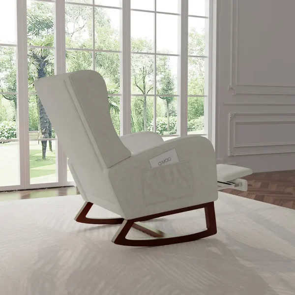 Fauteuil de lecture à bascule inclinable gris velours, style scandinave, avec repose-pieds et base bois.